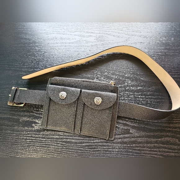 Vince Camuto Black Belt Bag w/ Gold Tone Accents Women's Size M - Picture 4 of 9